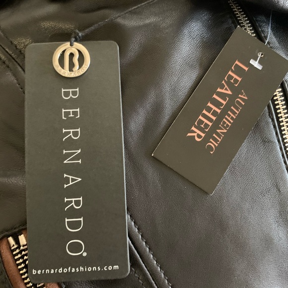 NEW Bernardo Genuine Leather Mixed Media
Animal Print Black Moto Jacket MSRP$415 - Picture 15 of 15